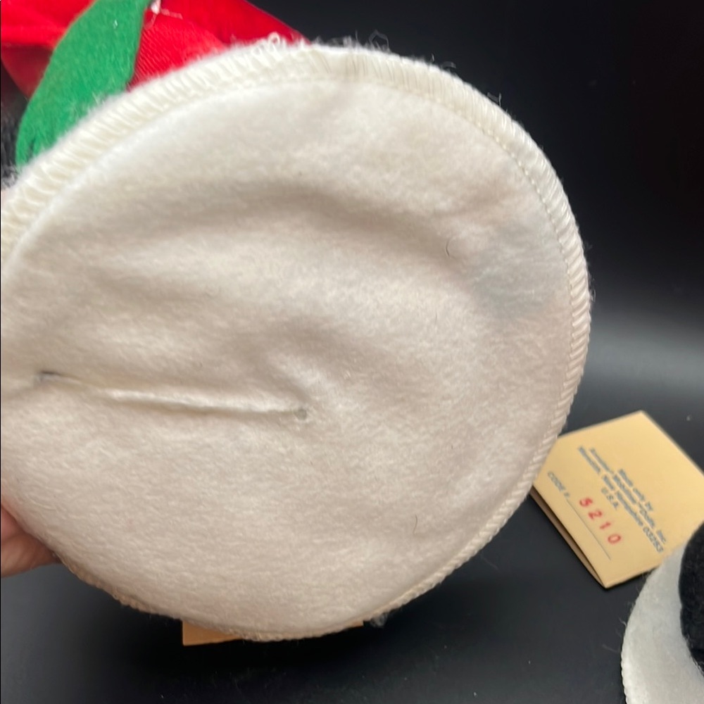 Annalee Red and Green Holiday Decor Accents - Picture 8 of 9